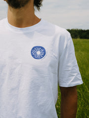 Embrace-Shirt-front_BWARNA