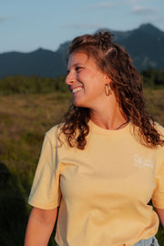 Shine Bright YOGIS X B·WARNA - T-Shirt