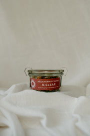 Räuchermischung B·CLEAR – frisch kampferig mit Salbei; reinigt den Raum und unterstützt geistige Klarheit.